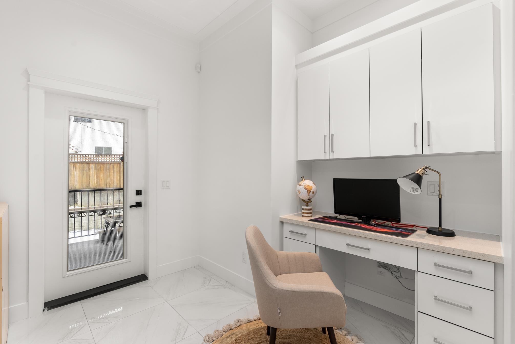 









11376


Royal

Crescent,
Surrey,




BC
V3V 8A3

