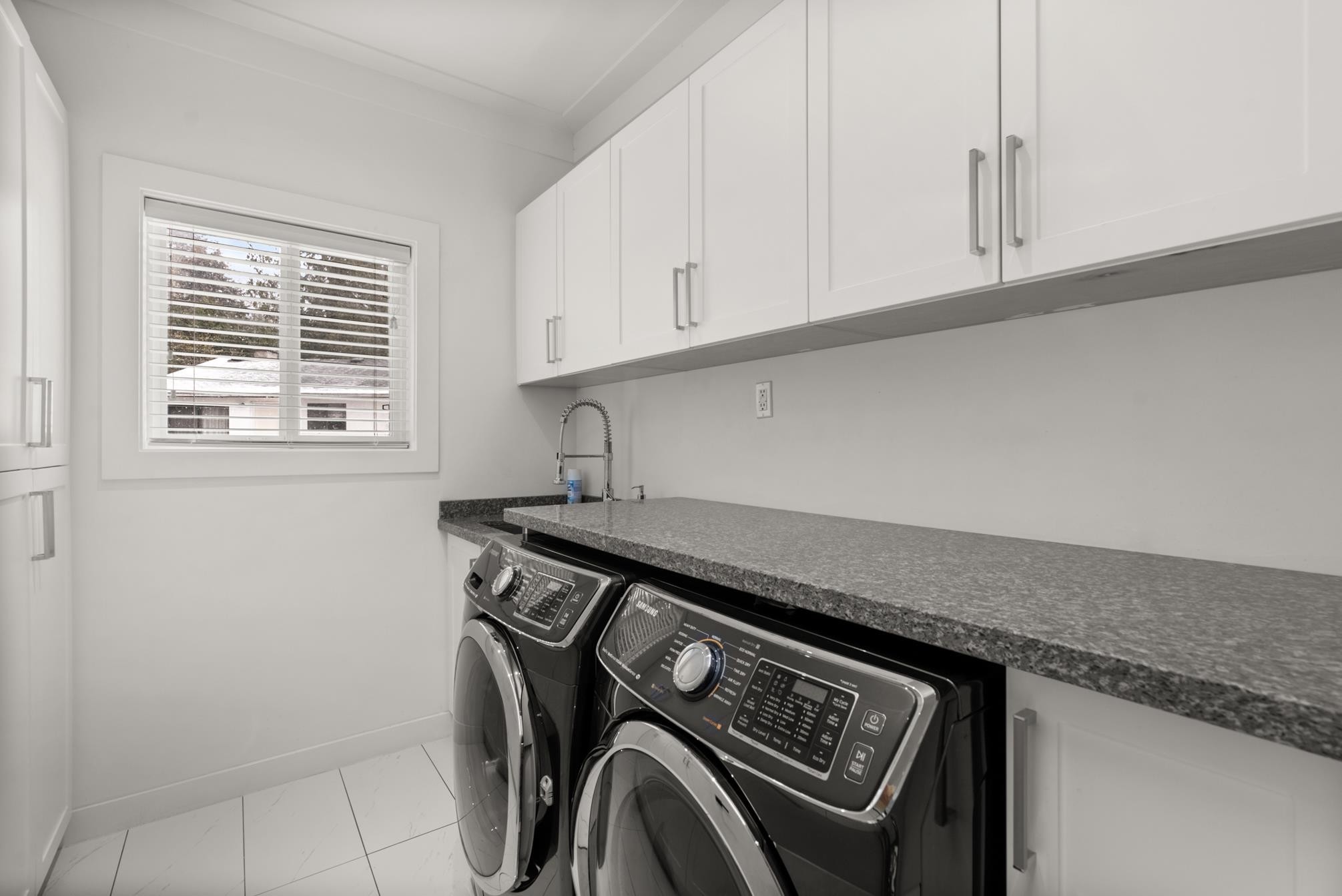 









11376


Royal

Crescent,
Surrey,




BC
V3V 8A3

