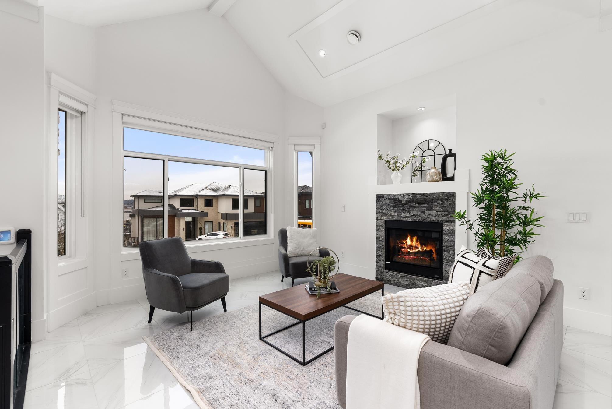 









11376


Royal

Crescent,
Surrey,




BC
V3V 8A3

