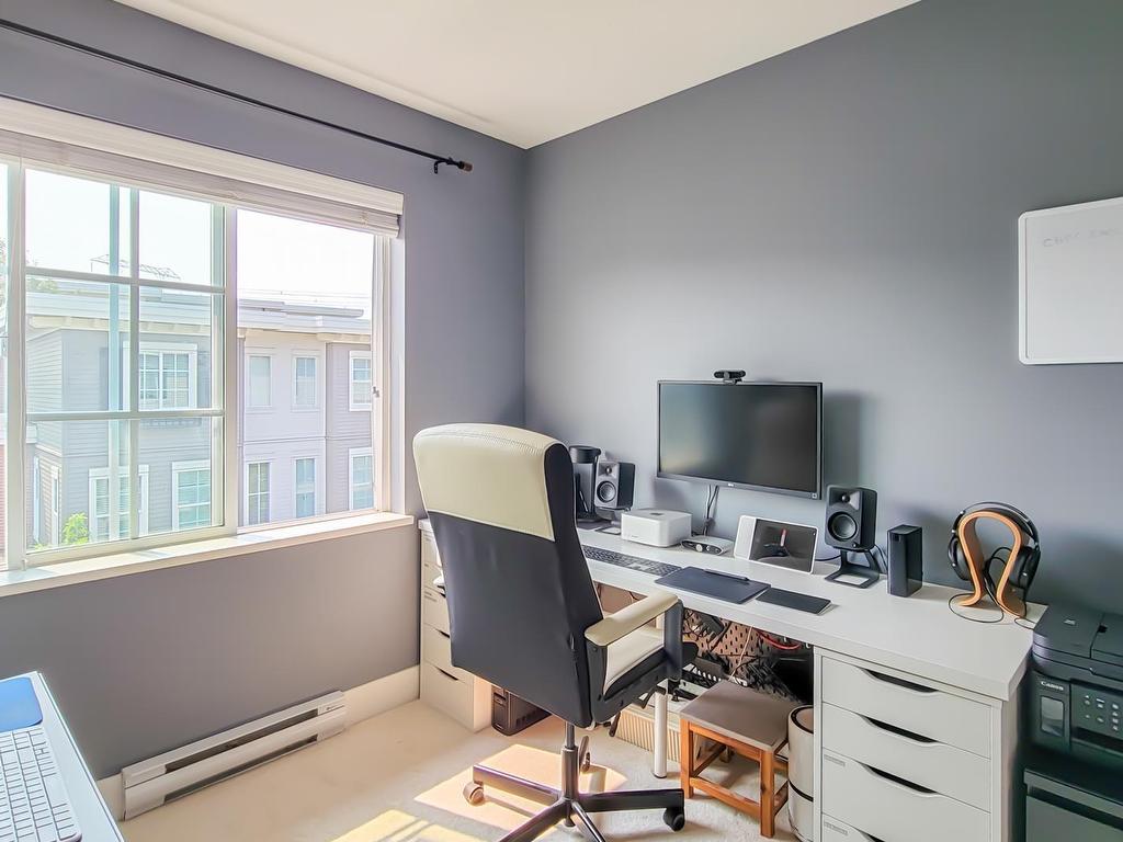 









3399


151

Street, 12,
Surrey,




BC
V3Z 0L3

