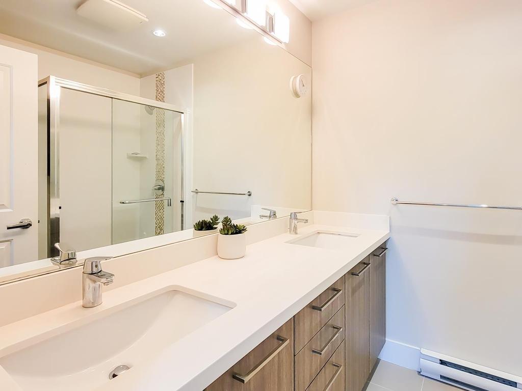 









3399


151

Street, 12,
Surrey,




BC
V3Z 0L3

