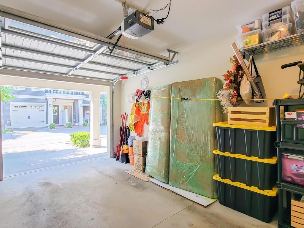 









3399


151

Street, 12,
Surrey,




BC
V3Z 0L3

