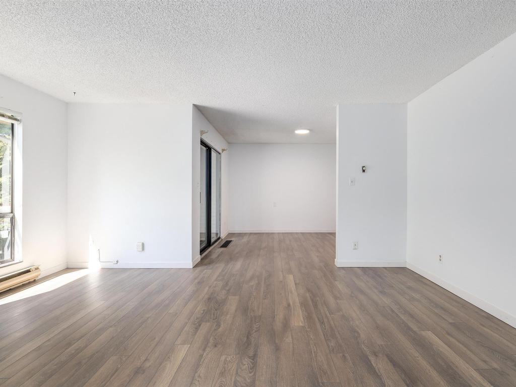 









14832


Holly Park

Lane,
Surrey,




BC
V3R 6Y2

