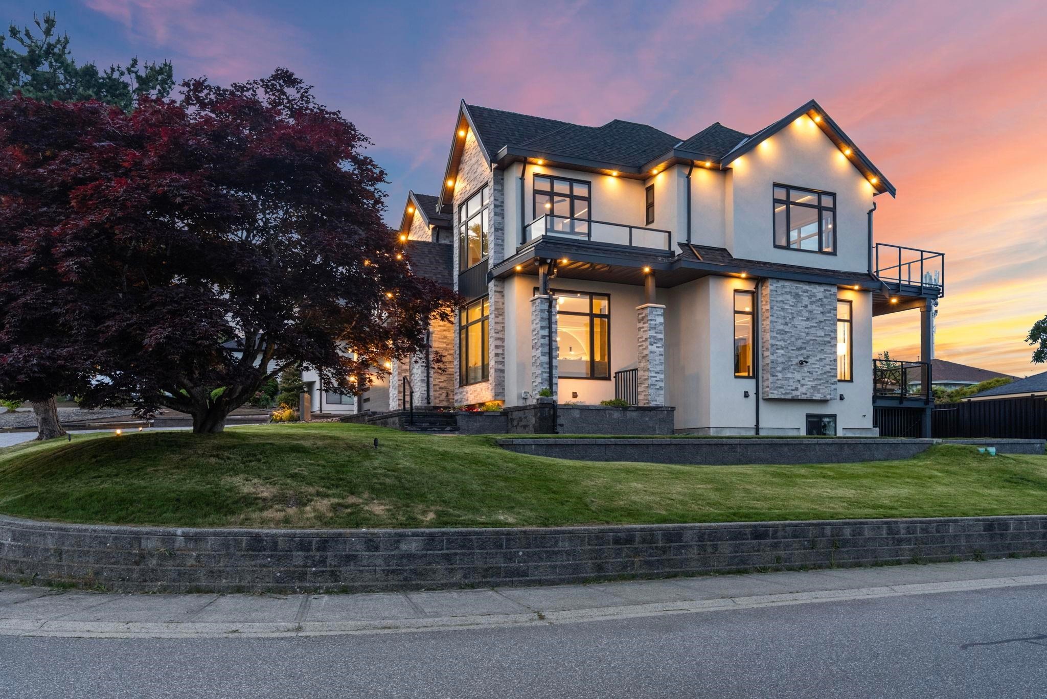 









7814


167a

Street,
Surrey,




BC
V4N 0L9

