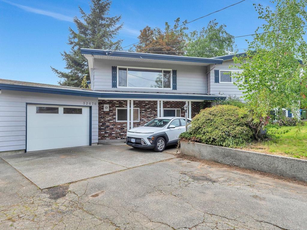 









32670


Avalon

Crescent,
Abbotsford,




BC
V2T 3S6

