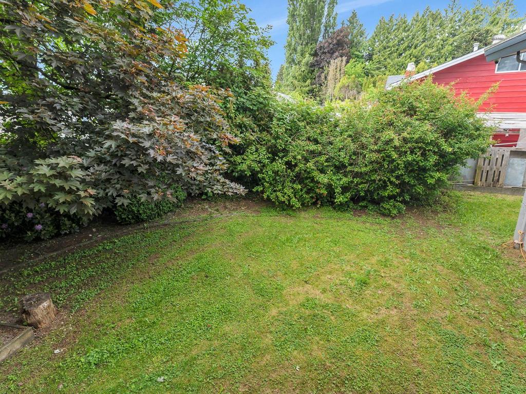 









32670


Avalon

Crescent,
Abbotsford,




BC
V2T 3S6

