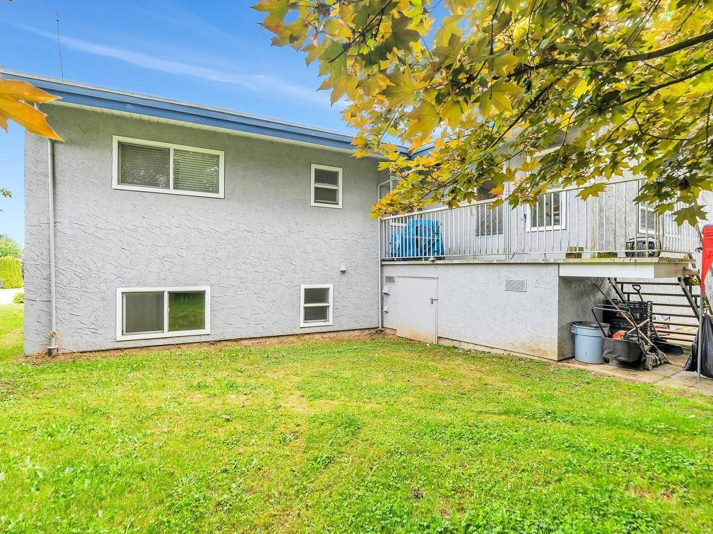 









32670


Avalon

Crescent,
Abbotsford,




BC
V2T 3S6

