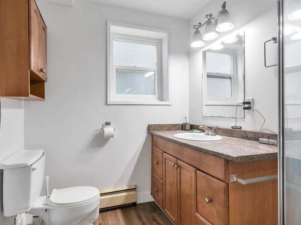 









32670


Avalon

Crescent,
Abbotsford,




BC
V2T 3S6

