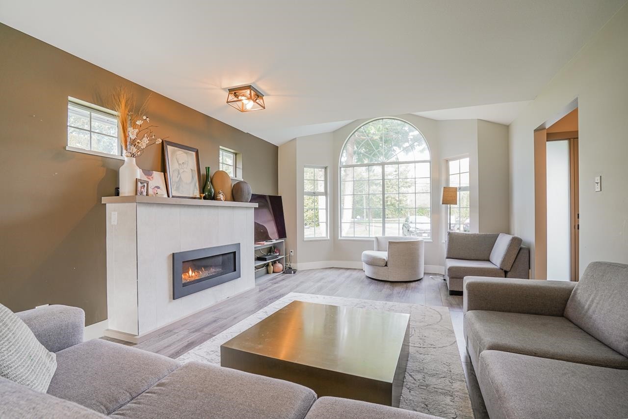 









2161


200

Street,
Langley,




BC
V2Z 1Z6

