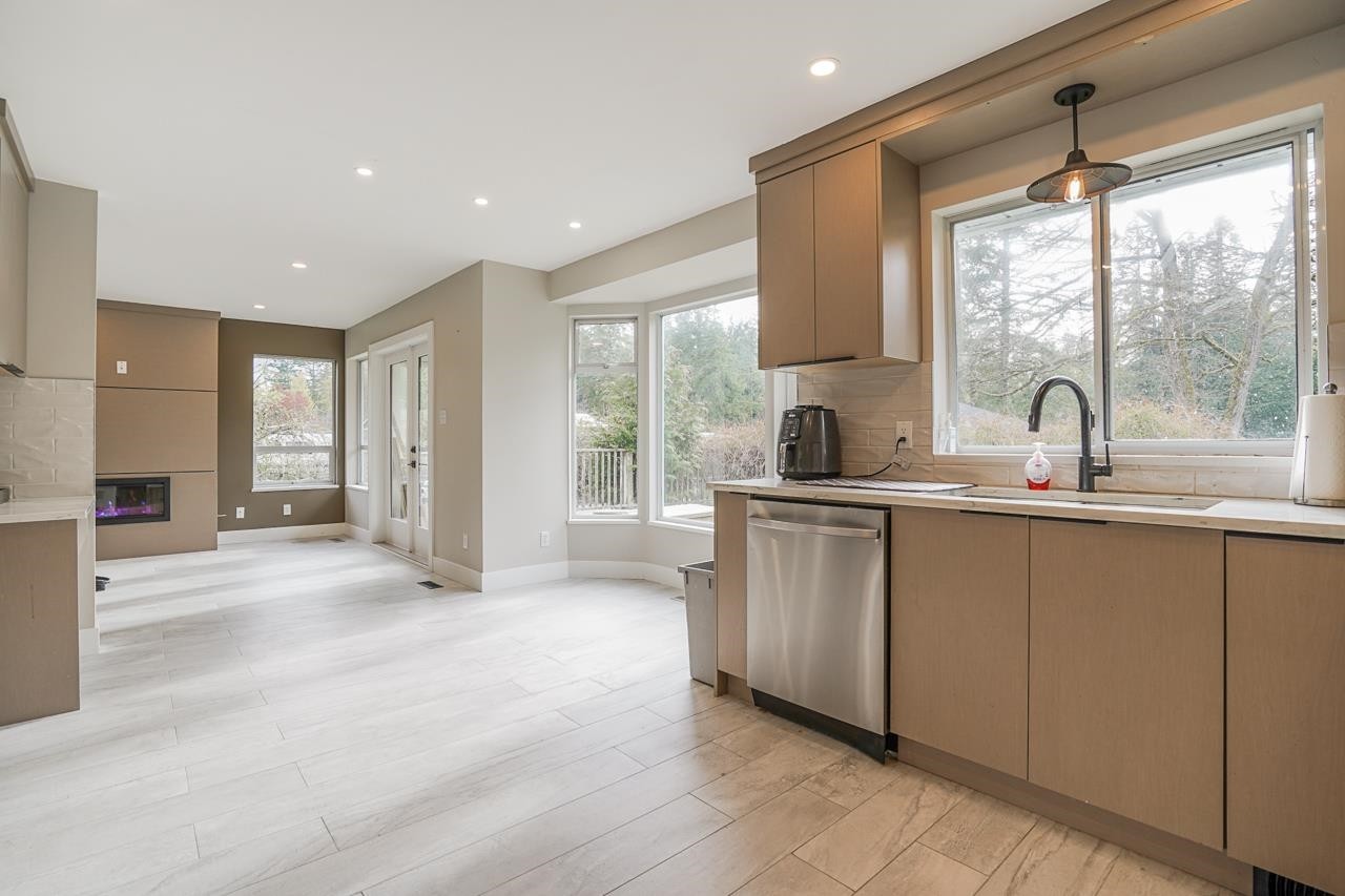 









2161


200

Street,
Langley,




BC
V2Z 1Z6

