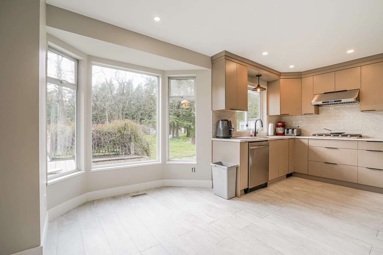 









2161


200

Street,
Langley,




BC
V2Z 1Z6

