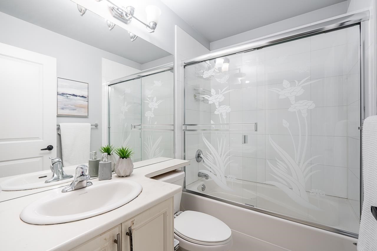 









19180


65

Avenue, 36,
Surrey,




BC
V4N 6M5


