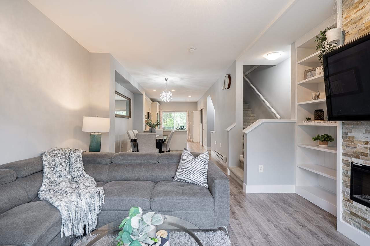 









19180


65

Avenue, 36,
Surrey,




BC
V4N 6M5

