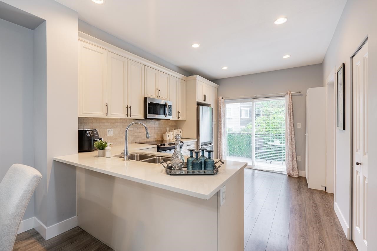 









19180


65

Avenue, 36,
Surrey,




BC
V4N 6M5

