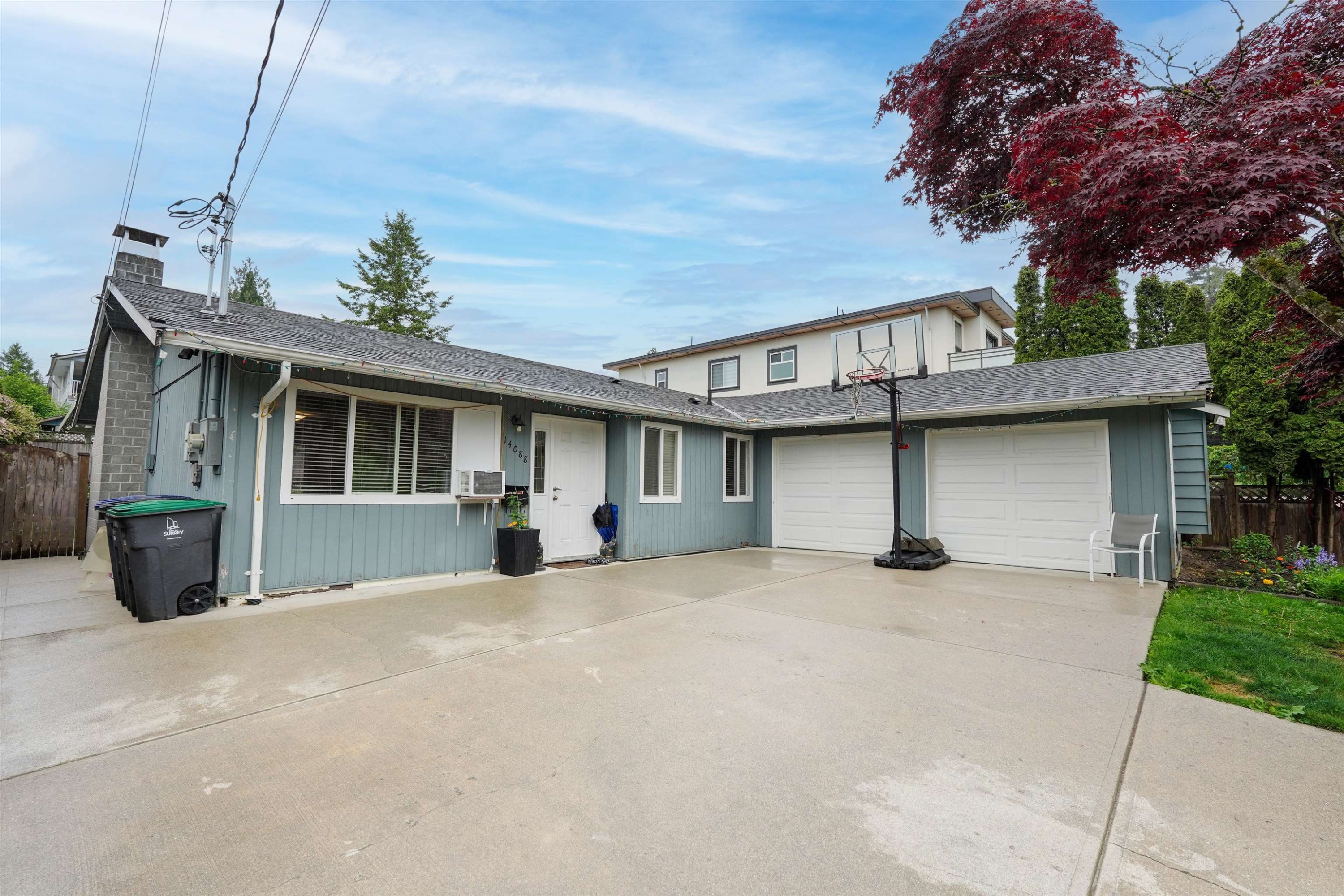 









14088


78

Avenue,
Surrey,




BC
V3W 2Y1

