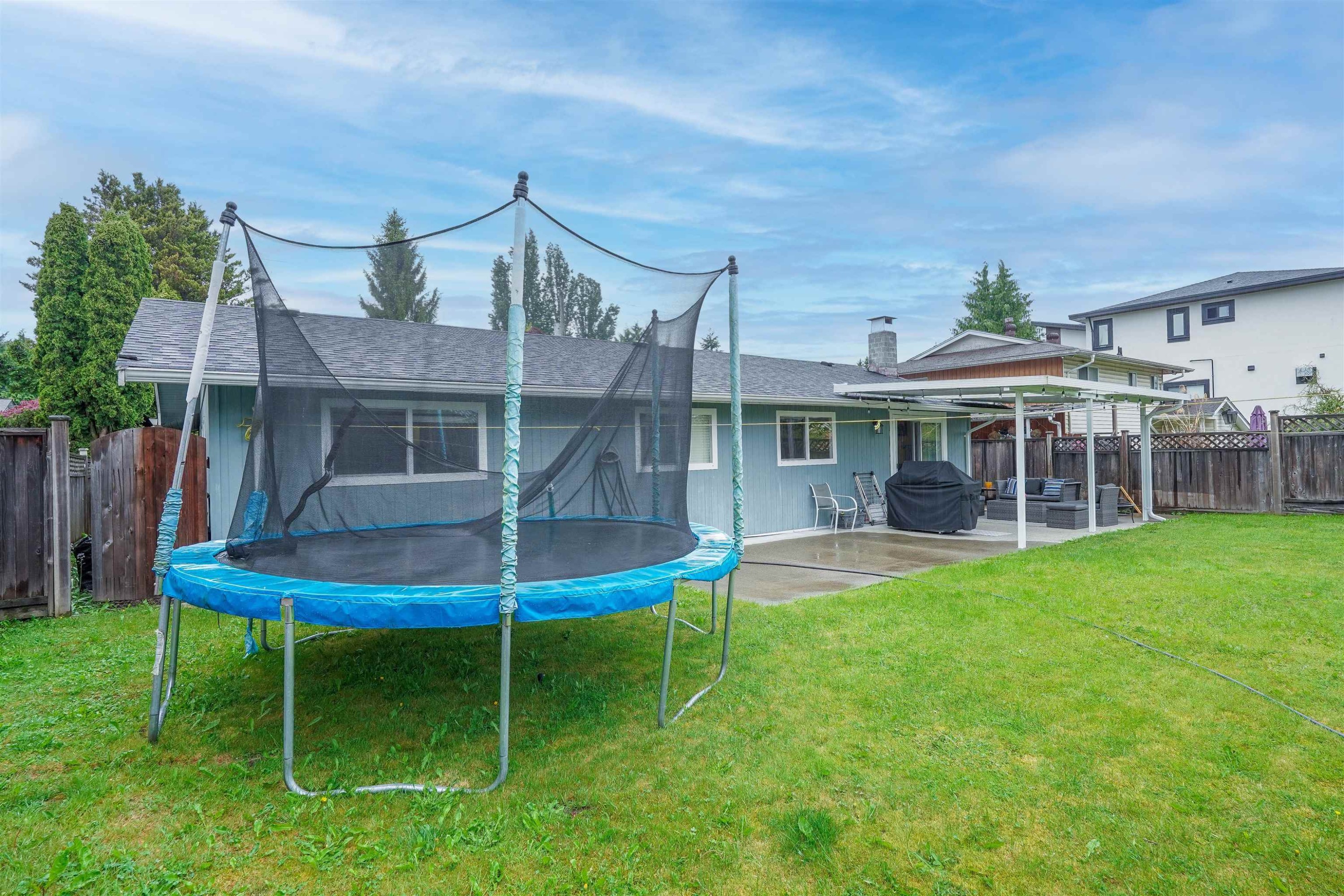 









14088


78

Avenue,
Surrey,




BC
V3W 2Y1

