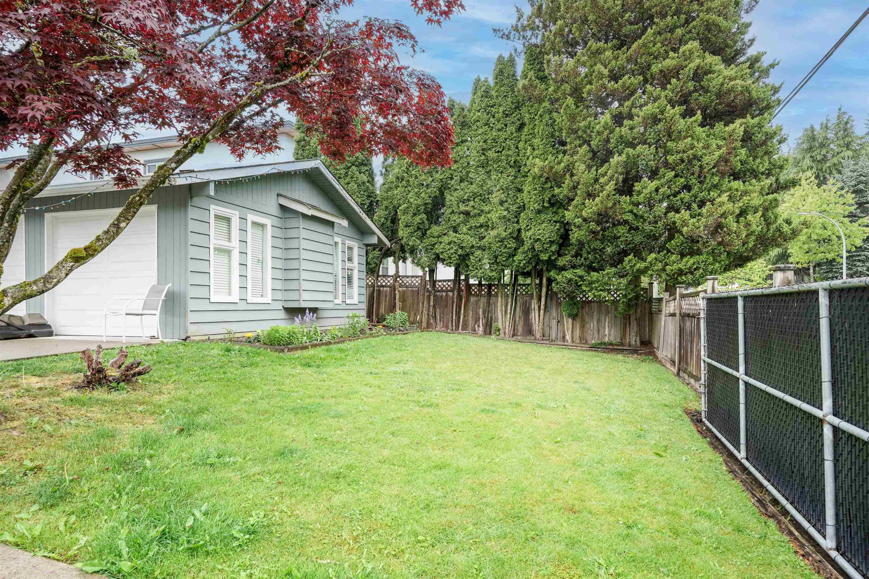 









14088


78

Avenue,
Surrey,




BC
V3W 2Y1


