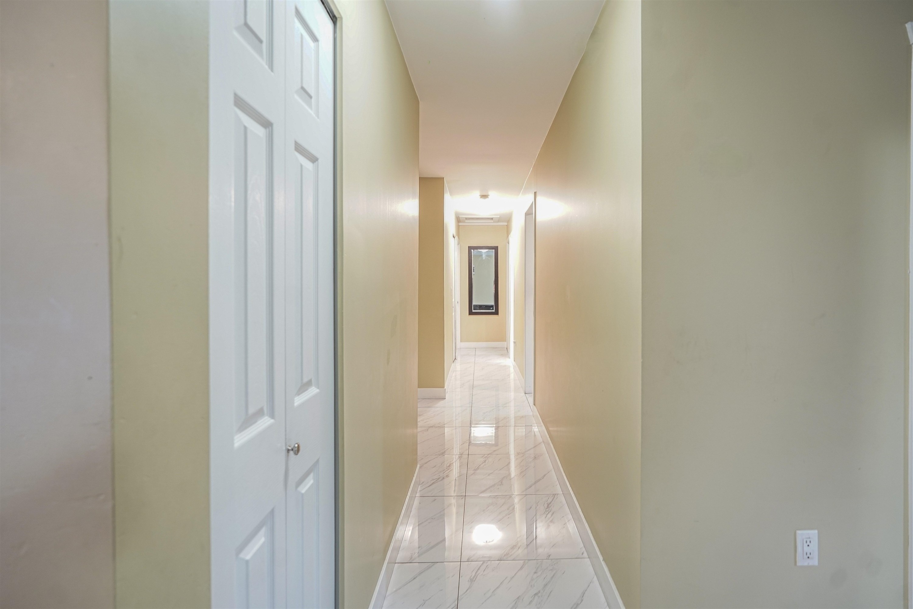 









14088


78

Avenue,
Surrey,




BC
V3W 2Y1

