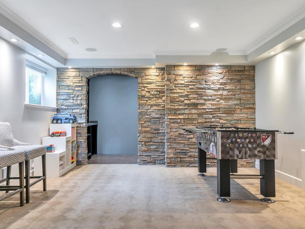 









9434


216a

Street,
Langley,




BC
V1M 4E2

