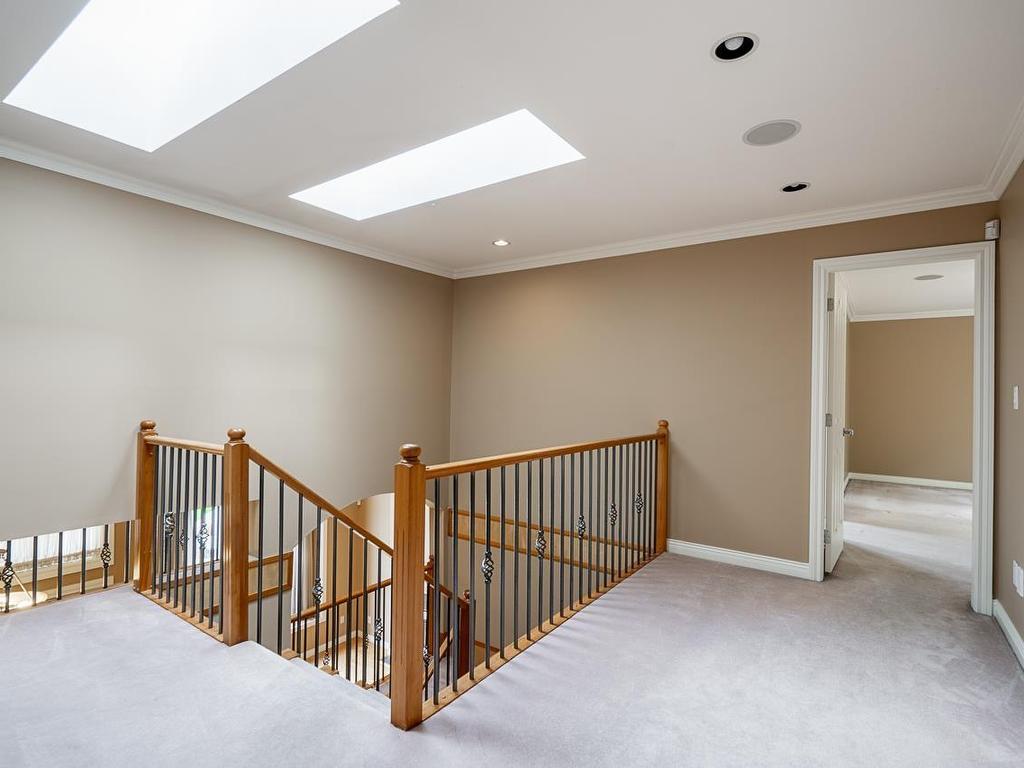 









14374


76a

Avenue,
Surrey,




BC
V3W 1N8

