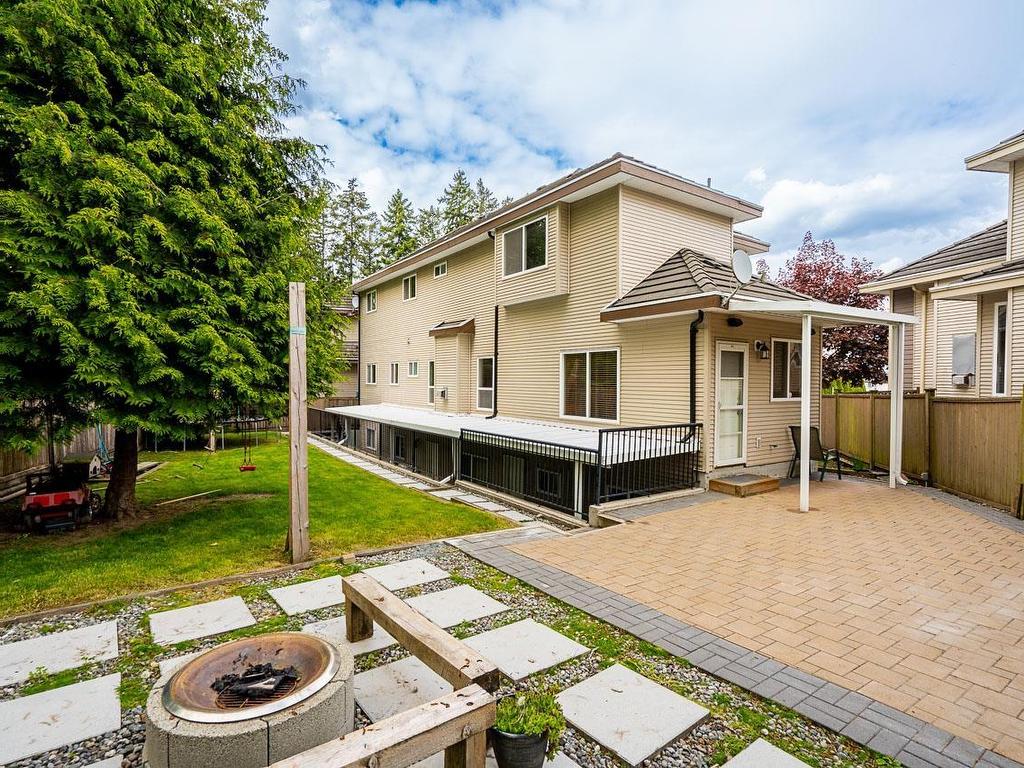 









14374


76a

Avenue,
Surrey,




BC
V3W 1N8

