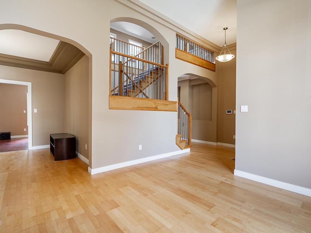 









14374


76a

Avenue,
Surrey,




BC
V3W 1N8

