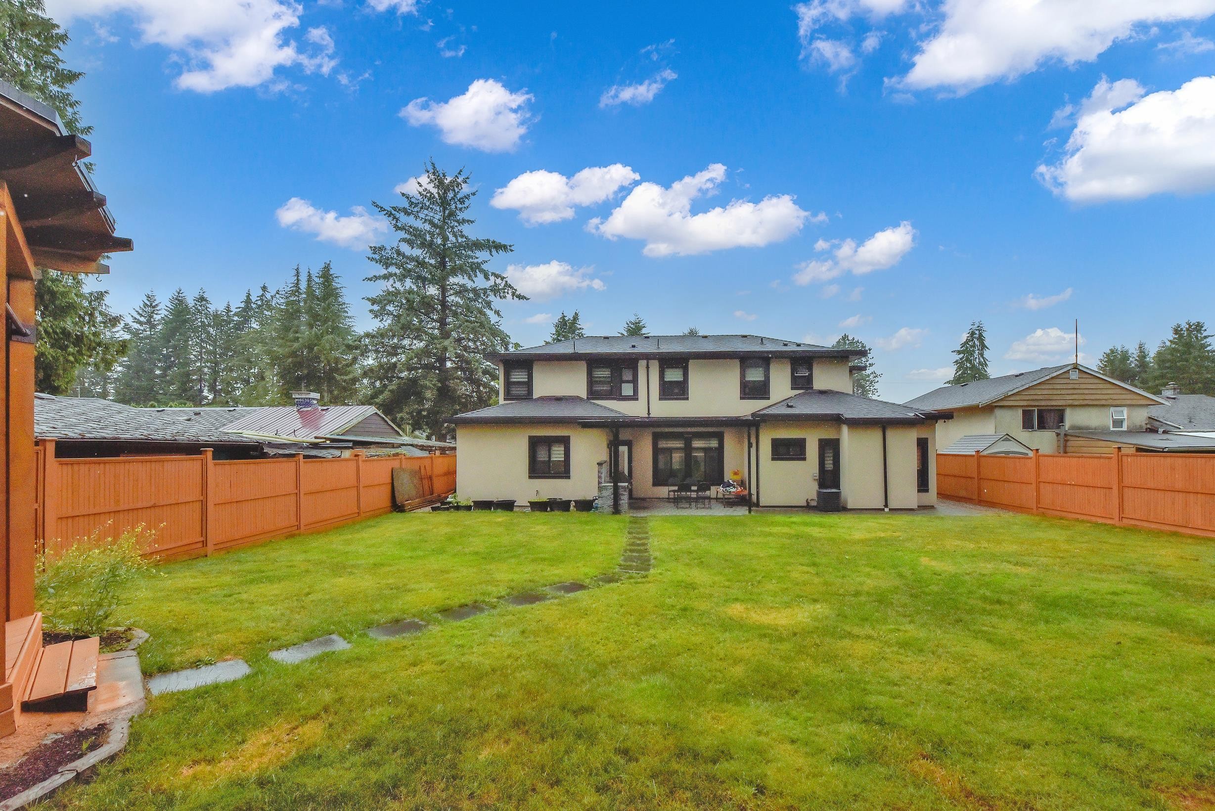 









10266


126

Street,
Surrey,




BC
V3V 5E7

