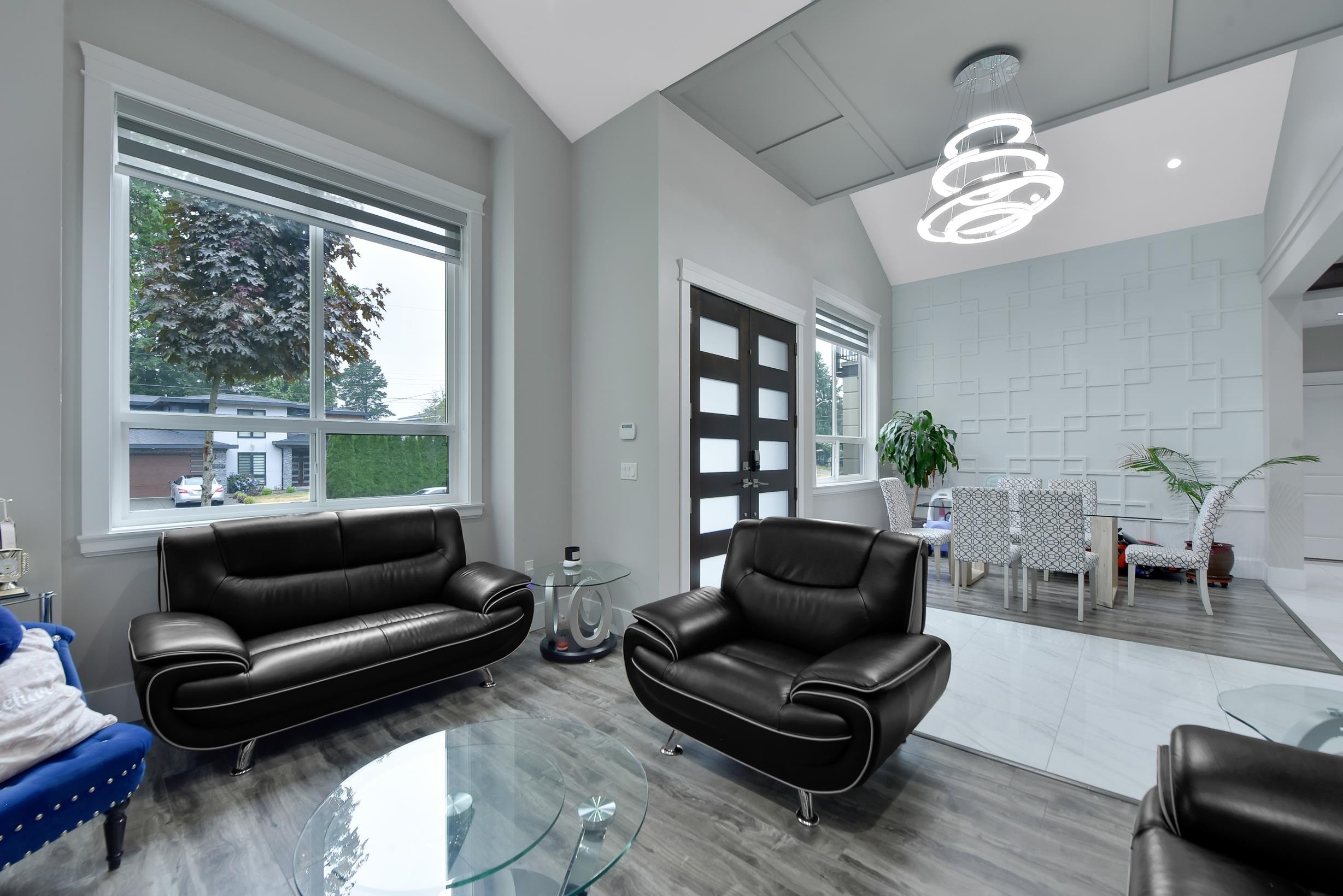 









10266


126

Street,
Surrey,




BC
V3V 5E7


