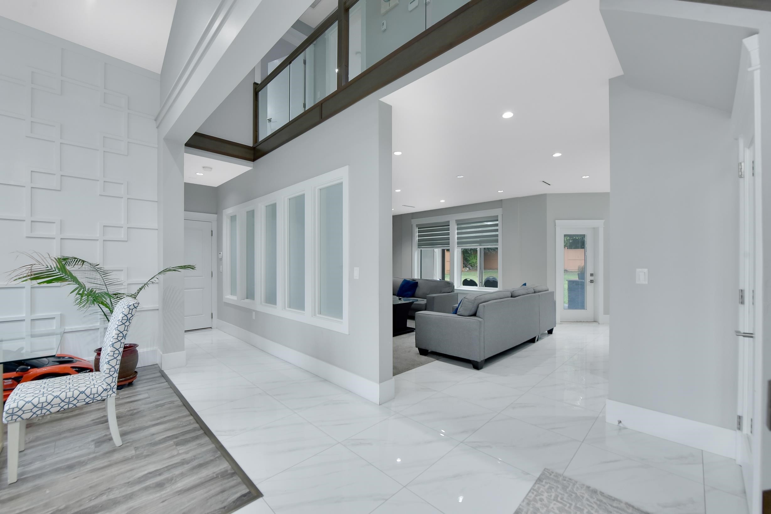 









10266


126

Street,
Surrey,




BC
V3V 5E7

