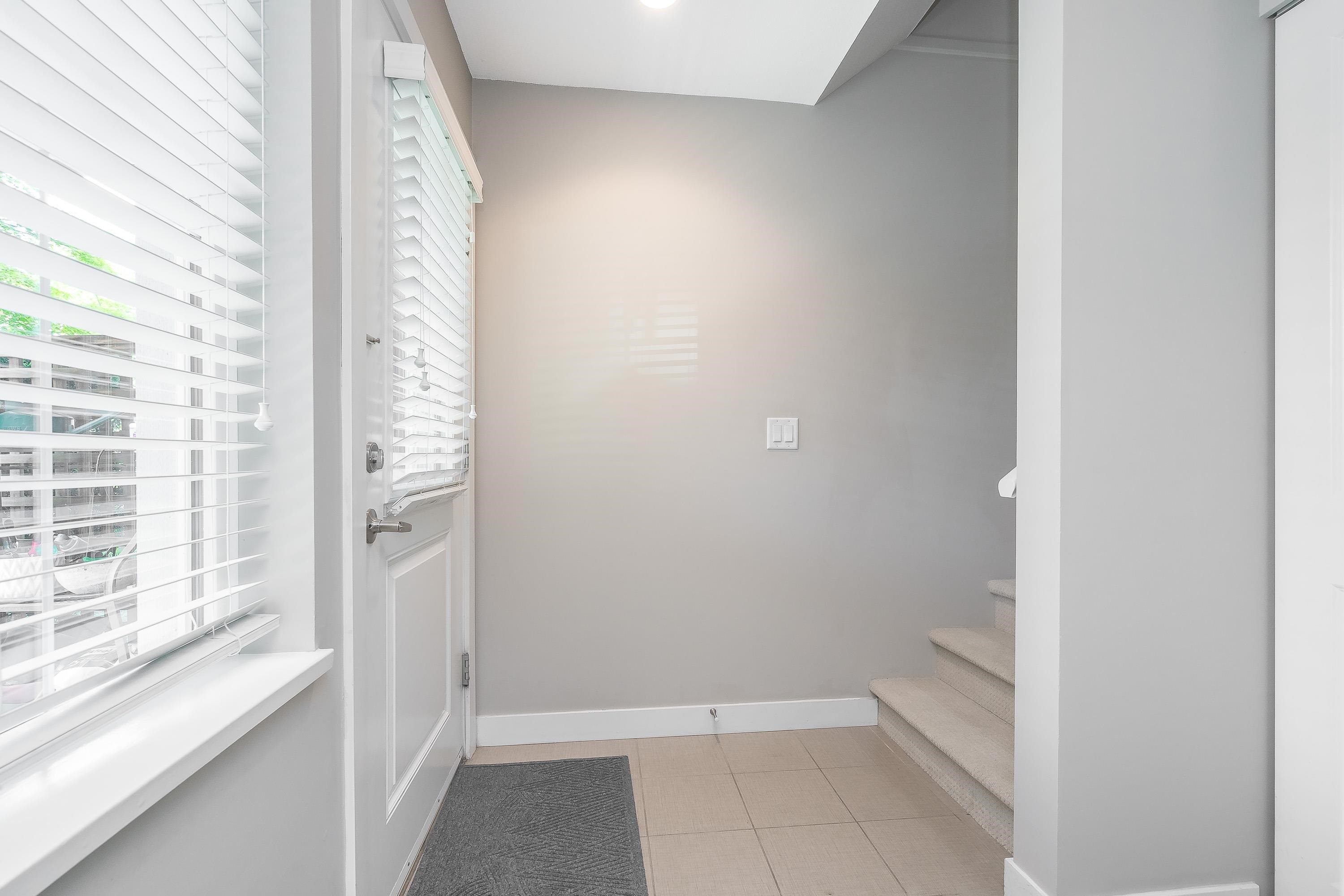 









18211


70

Avenue, 6,
Surrey,




BC
V3S 8K9

