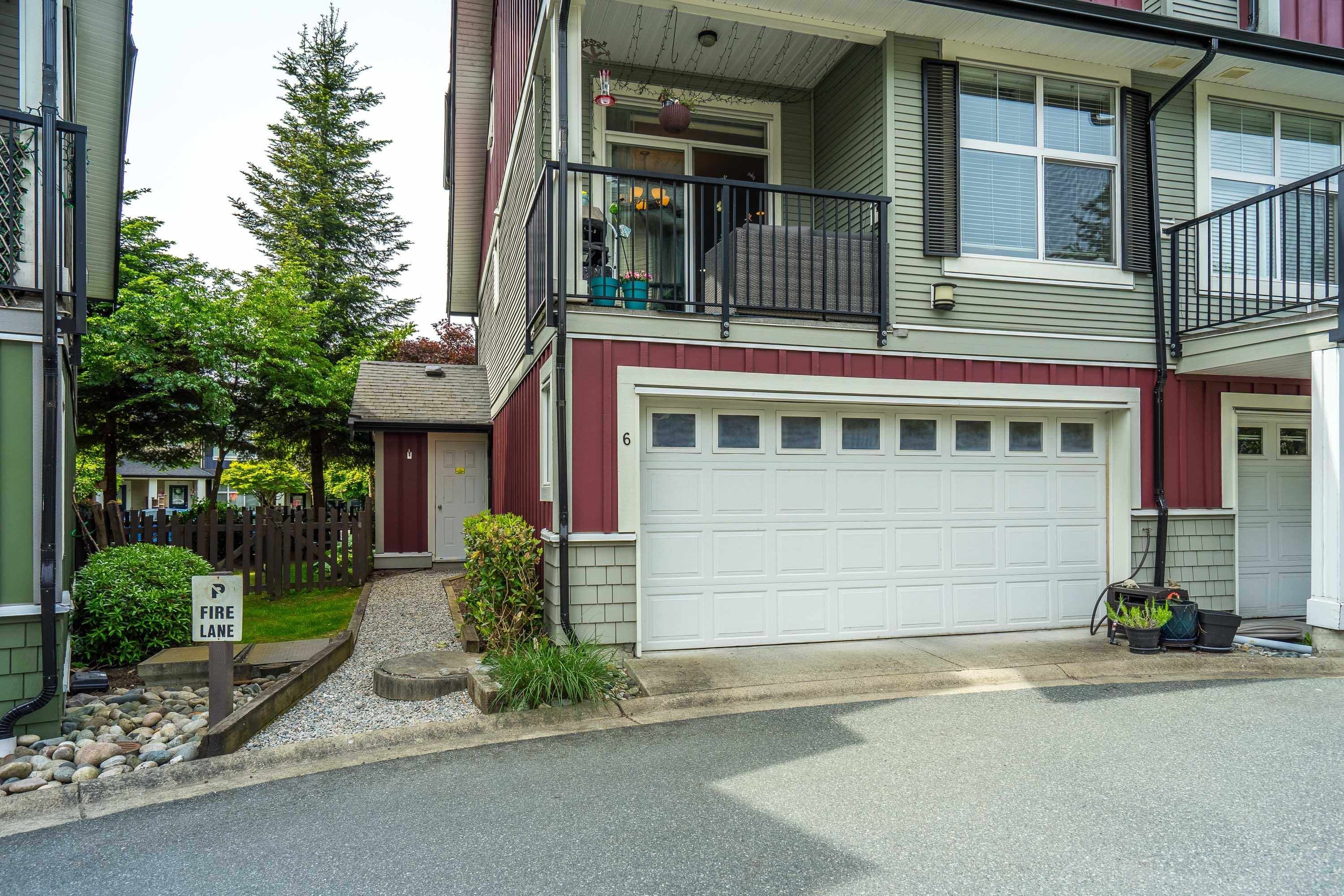 









18211


70

Avenue, 6,
Surrey,




BC
V3S 8K9


