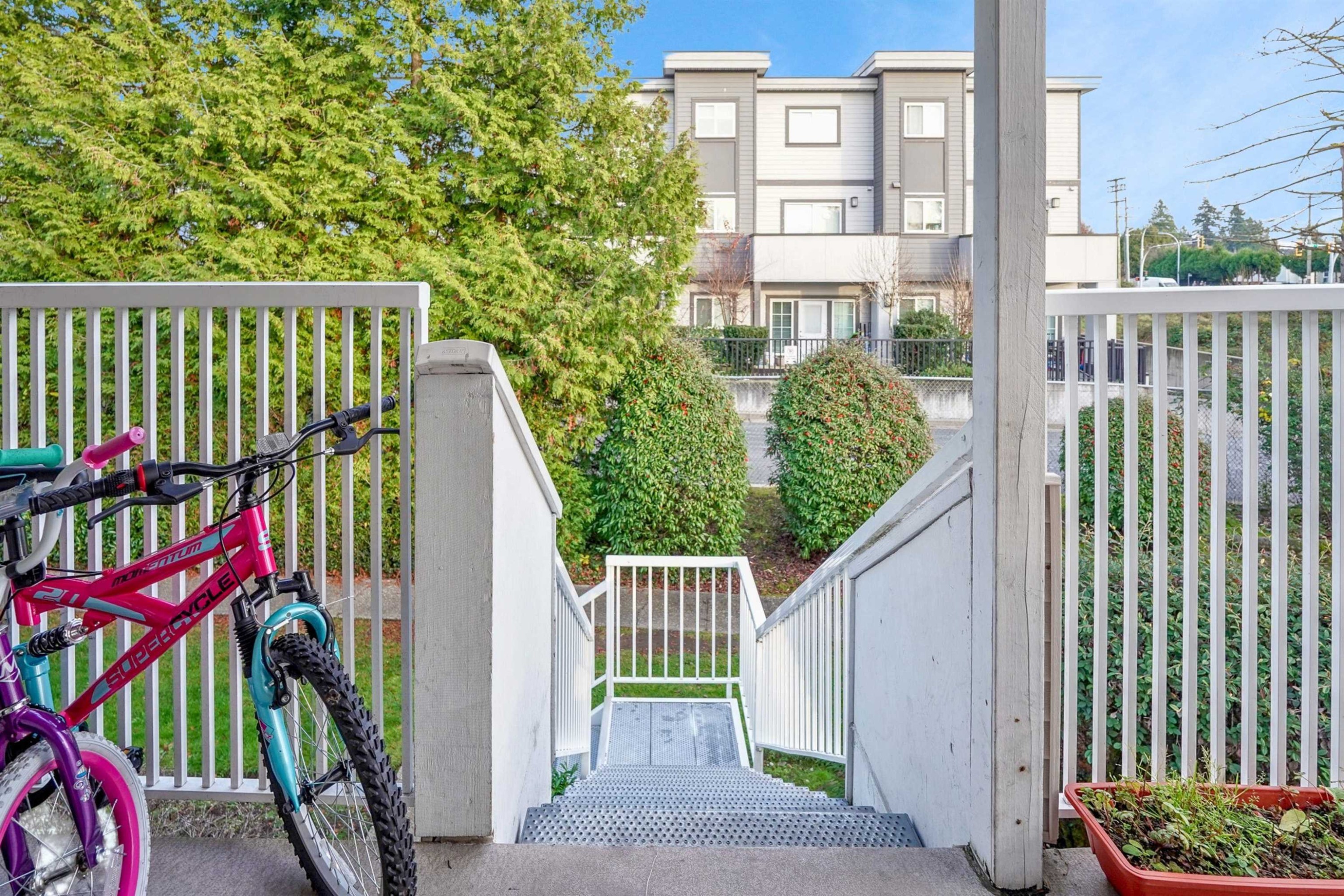 









13963


72

Avenue, 407,
Surrey,




BC
V3W 2P6

