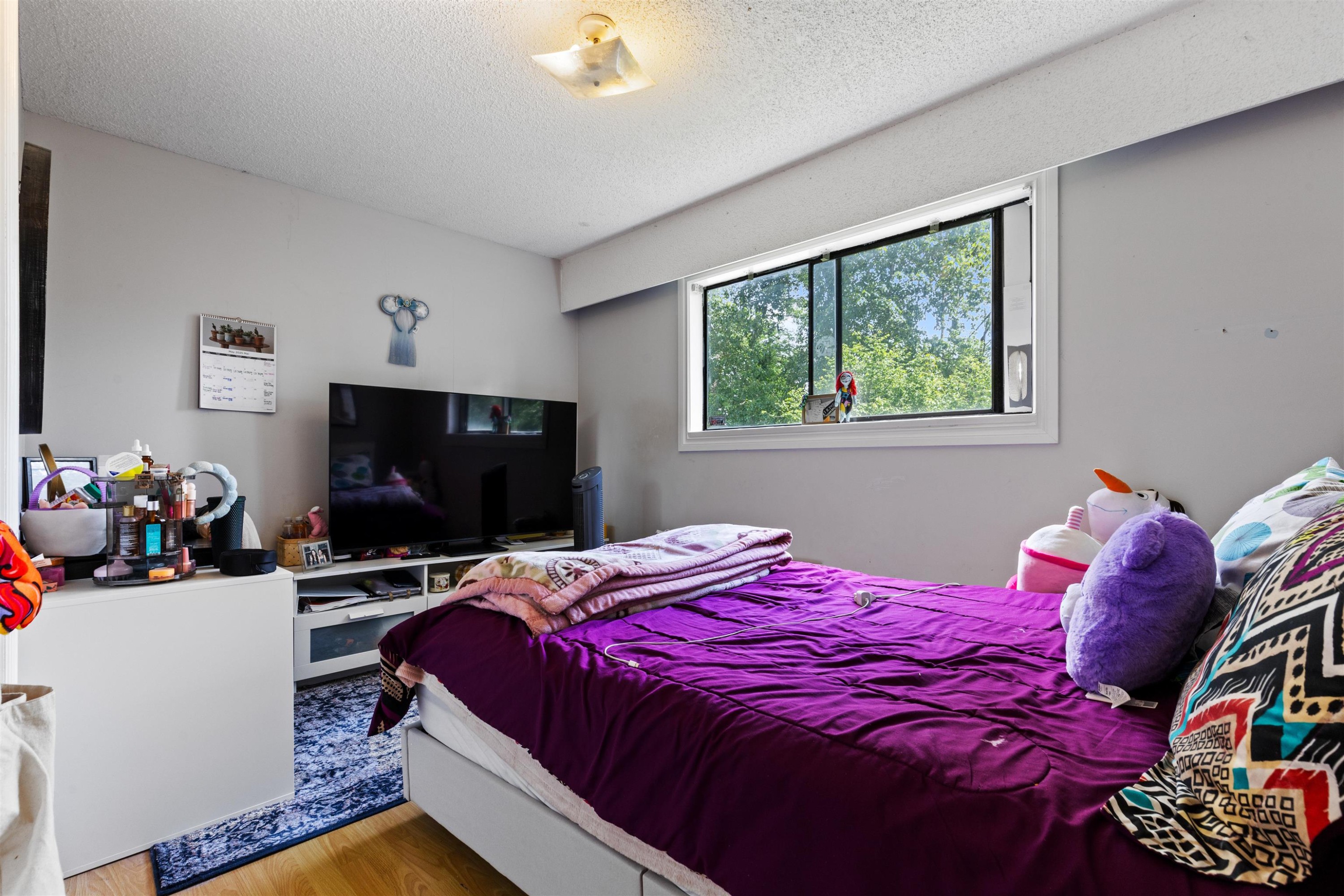 









8864


Ursus

Crescent,
Surrey,




BC
V3V 6L4

