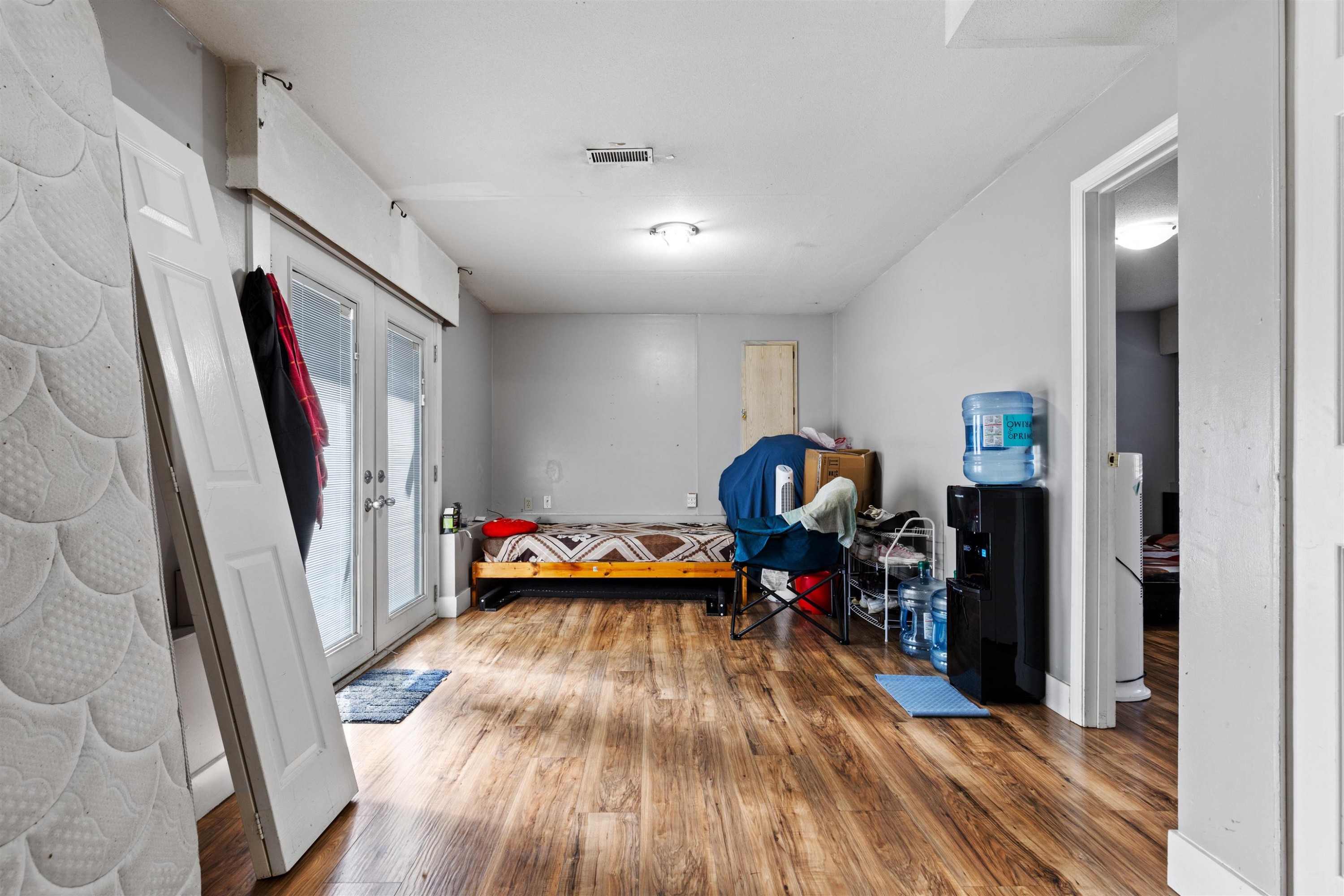 









8864


Ursus

Crescent,
Surrey,




BC
V3V 6L4


