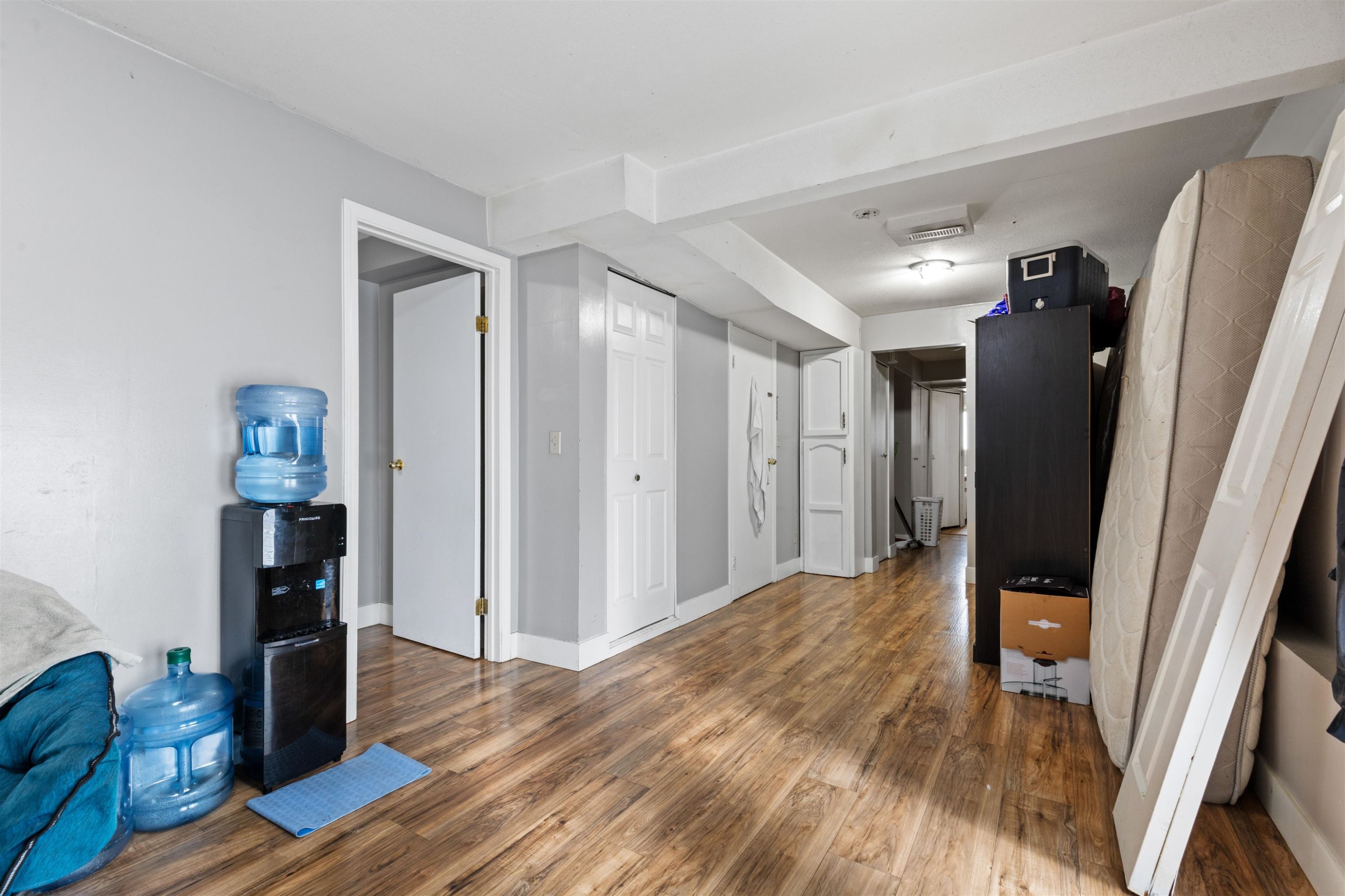 









8864


Ursus

Crescent,
Surrey,




BC
V3V 6L4

