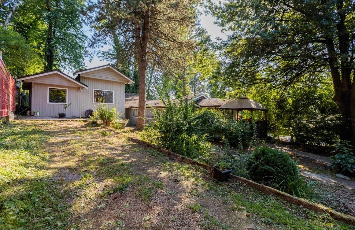 









12956


112

Avenue,
Surrey,




BC
V3T 2S5

