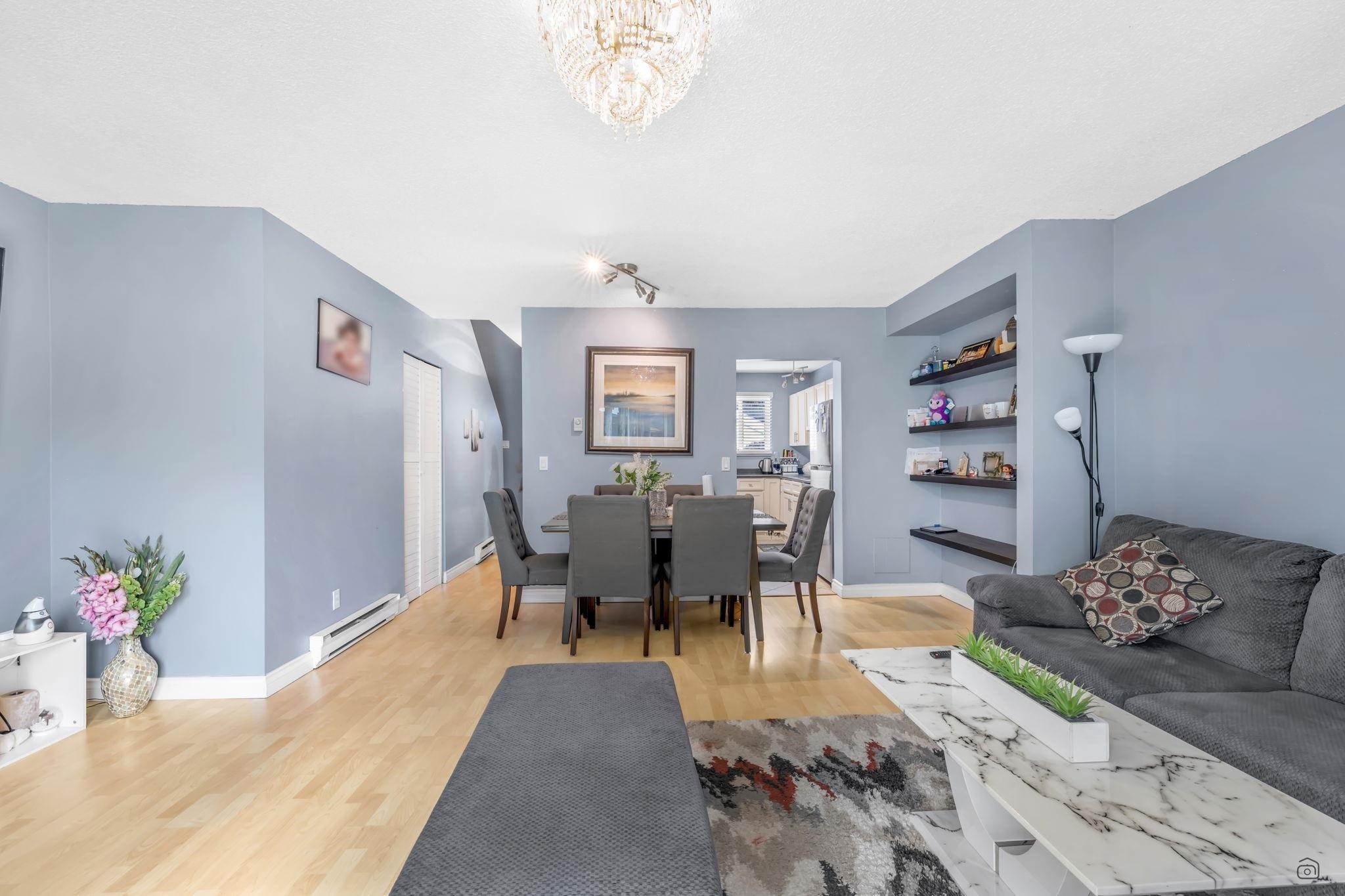 









6649


138

Street, 72,
Surrey,




BC
V3W 5G7

