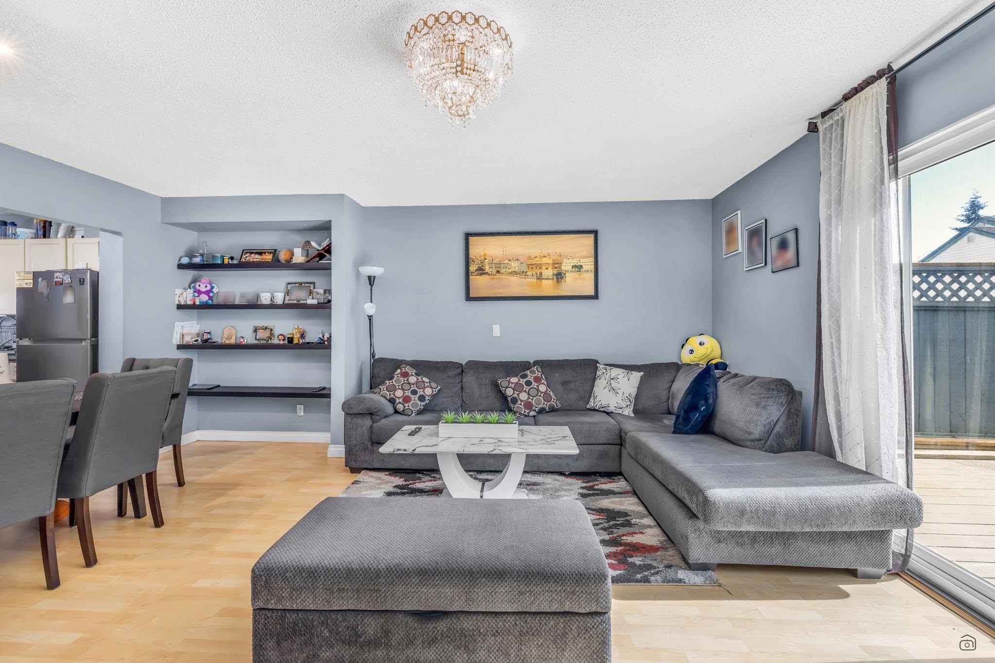 









6649


138

Street, 72,
Surrey,




BC
V3W 5G7

