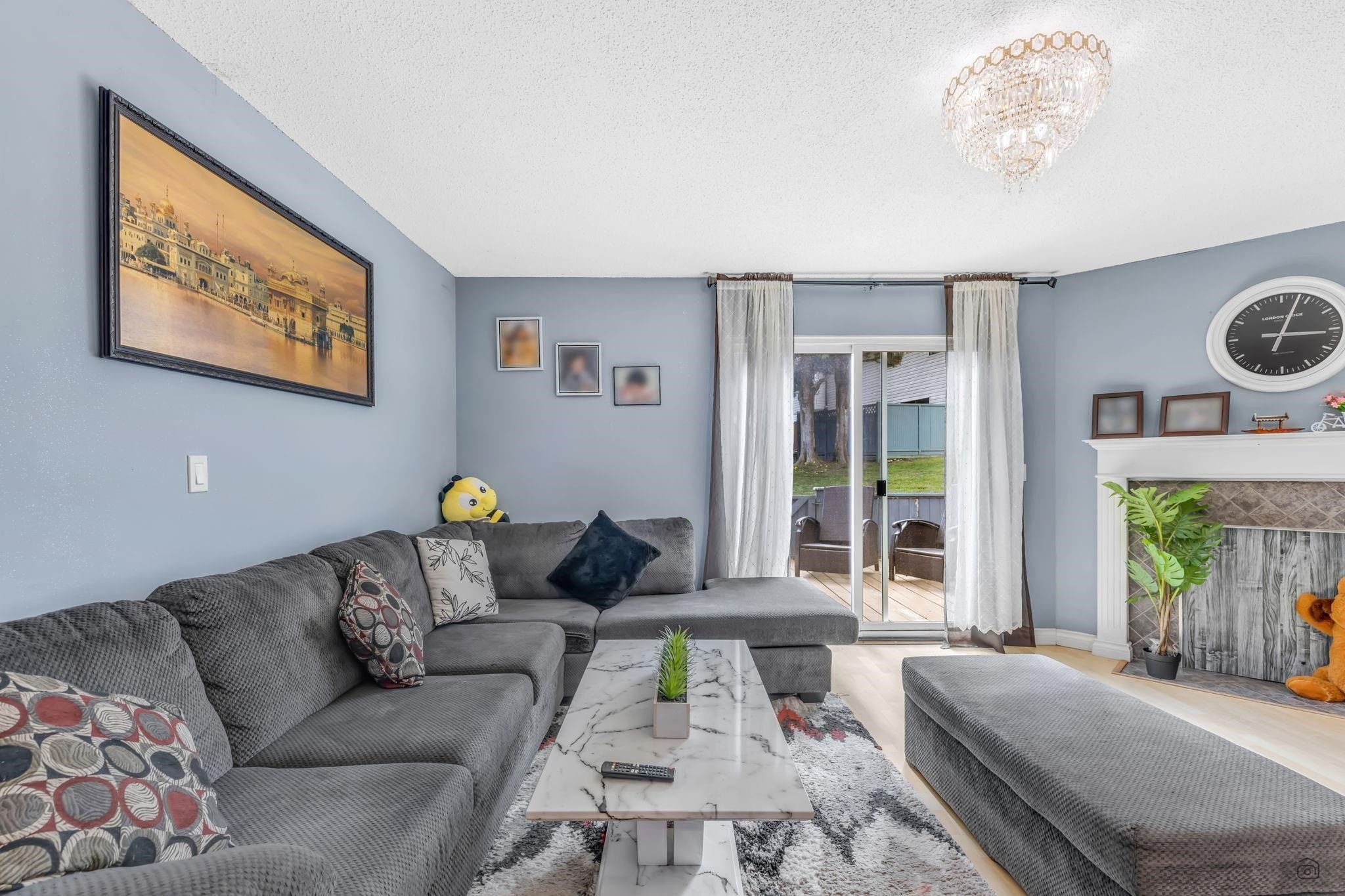 









6649


138

Street, 72,
Surrey,




BC
V3W 5G7

