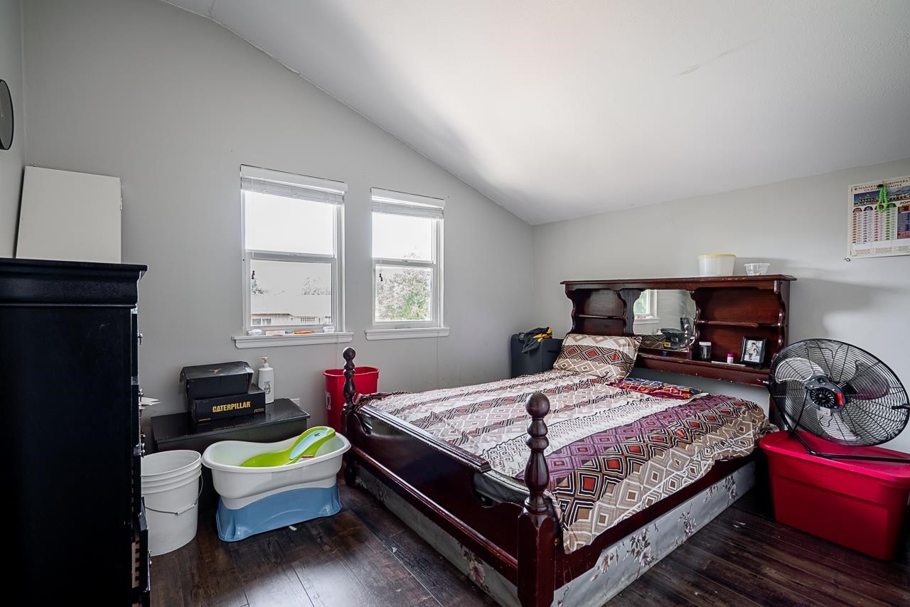 









19273


80

Avenue,
Surrey,




BC
V4N 4J1

