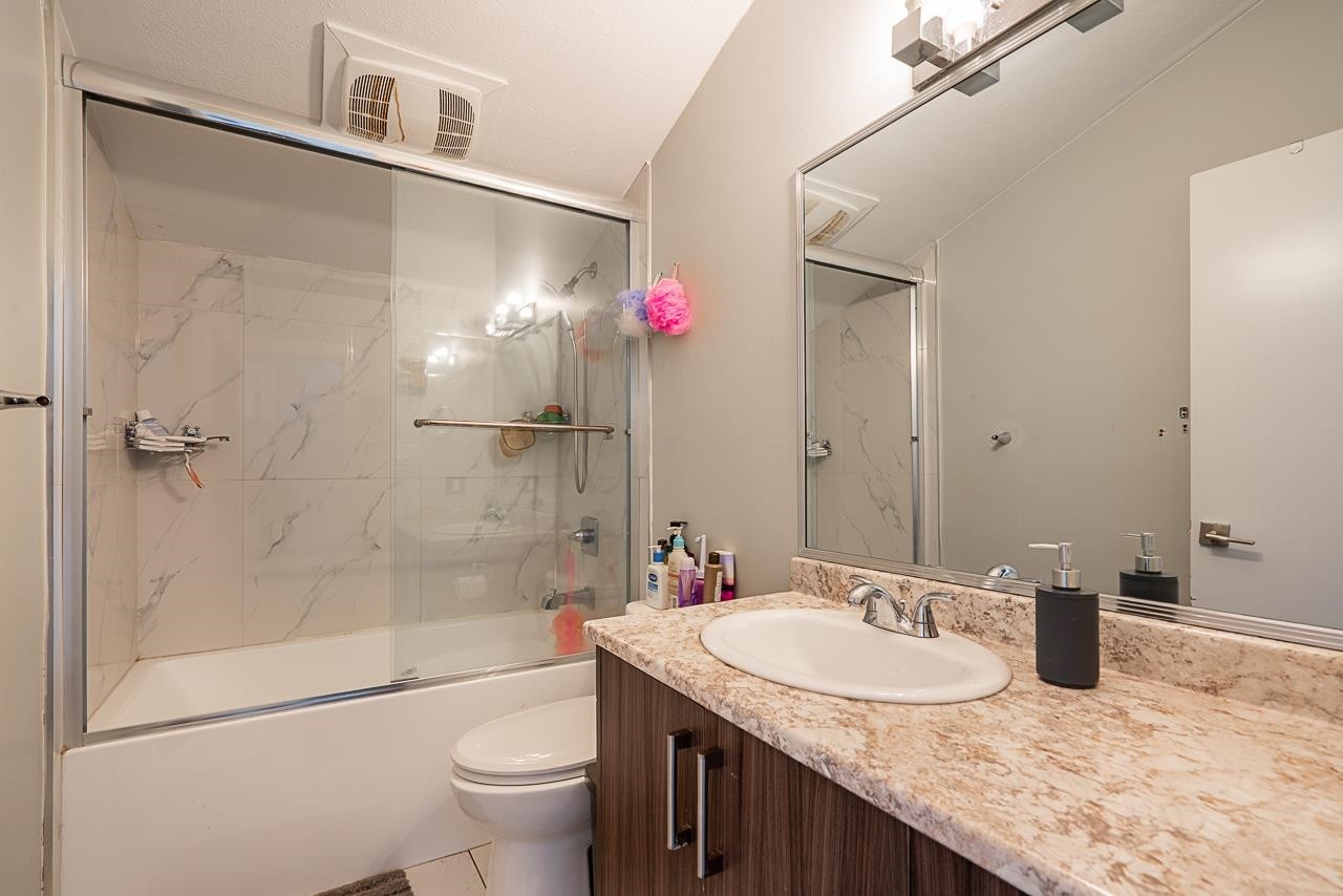 









19273


80

Avenue,
Surrey,




BC
V4N 4J1

