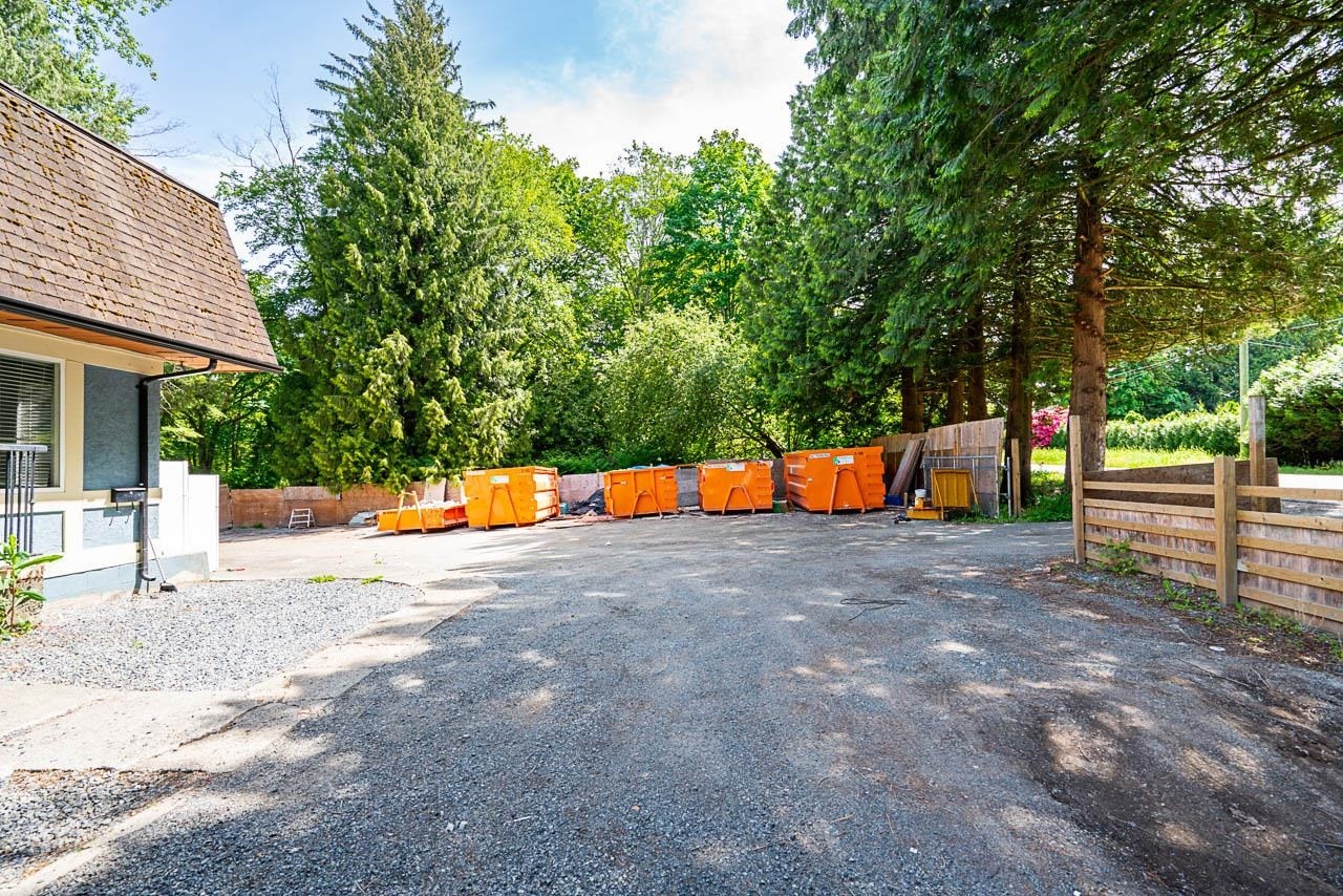 









19273


80

Avenue,
Surrey,




BC
V4N 4J1

