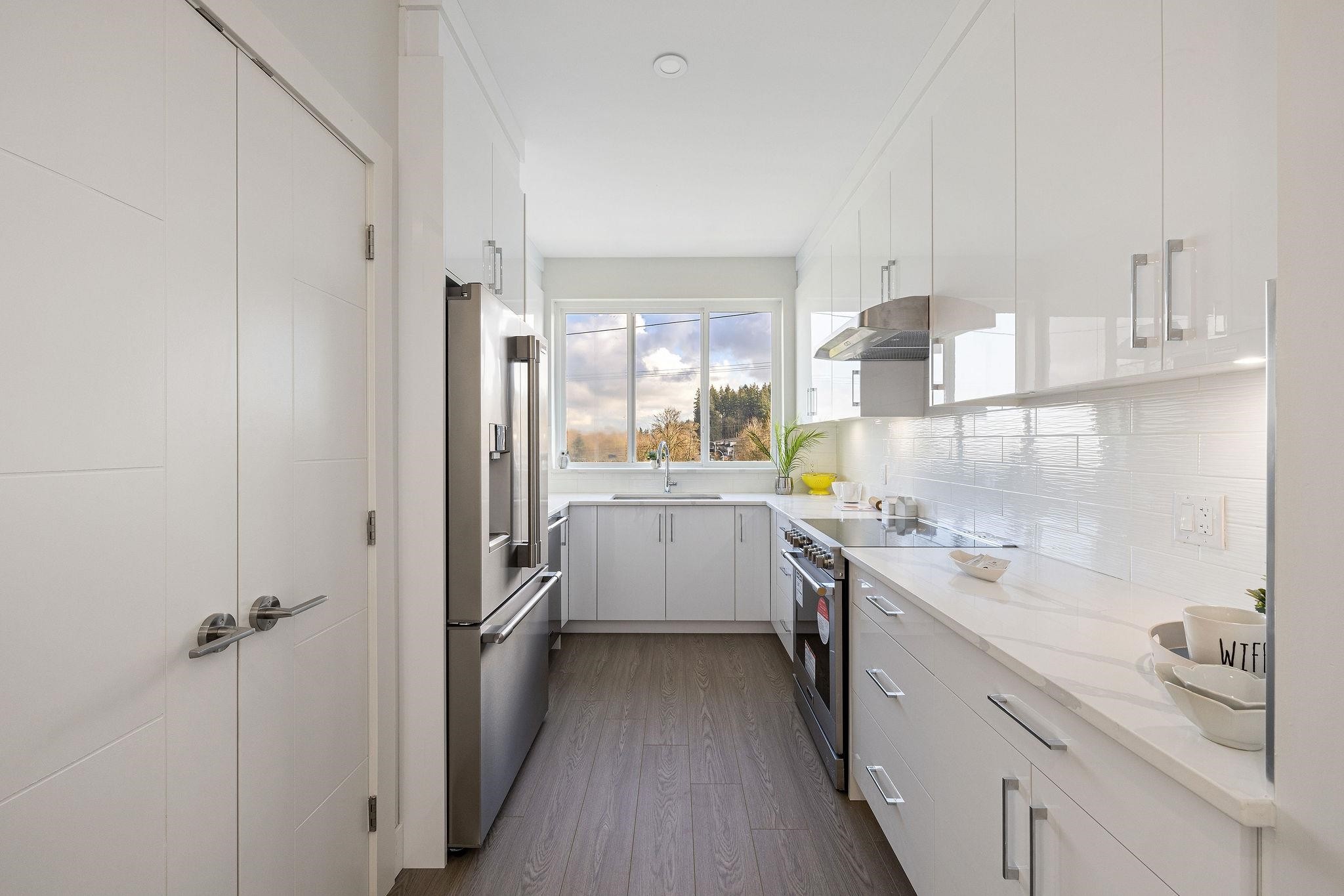 









14391


61a

Avenue, 3,
Surrey,




BC
V3X 0E5

