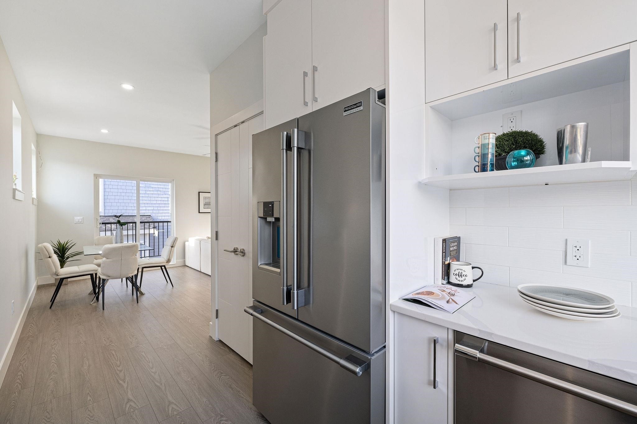 









14391


61a

Avenue, 3,
Surrey,




BC
V3X 0E5

