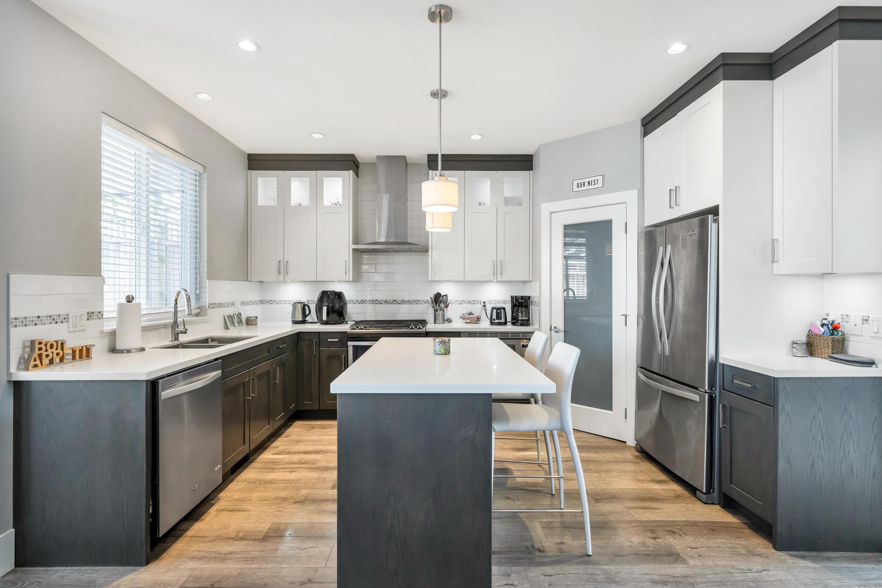 









6046


145

Street,
Surrey,




BC
V3S 4R4

