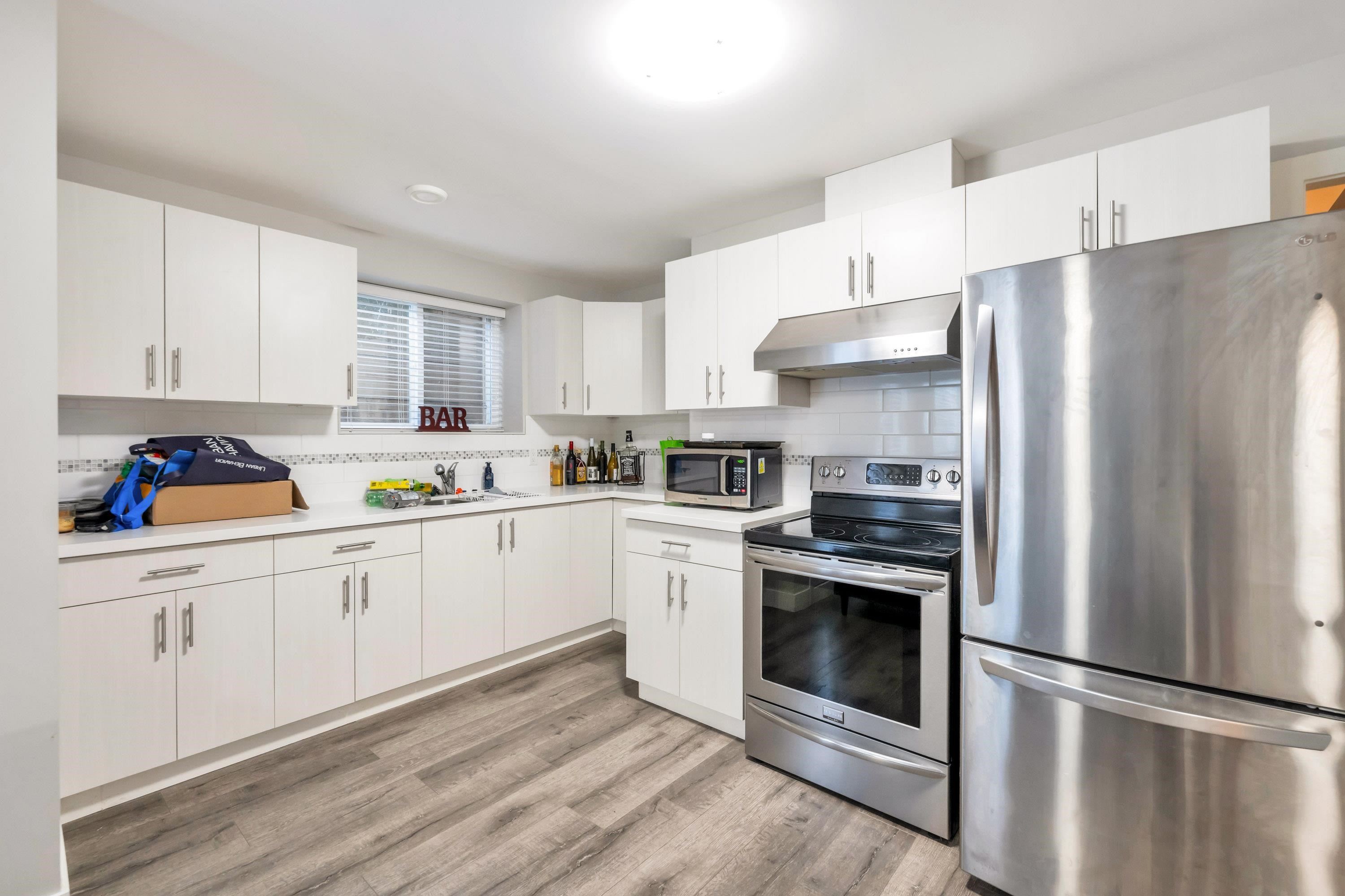 









6046


145

Street,
Surrey,




BC
V3S 4R4

