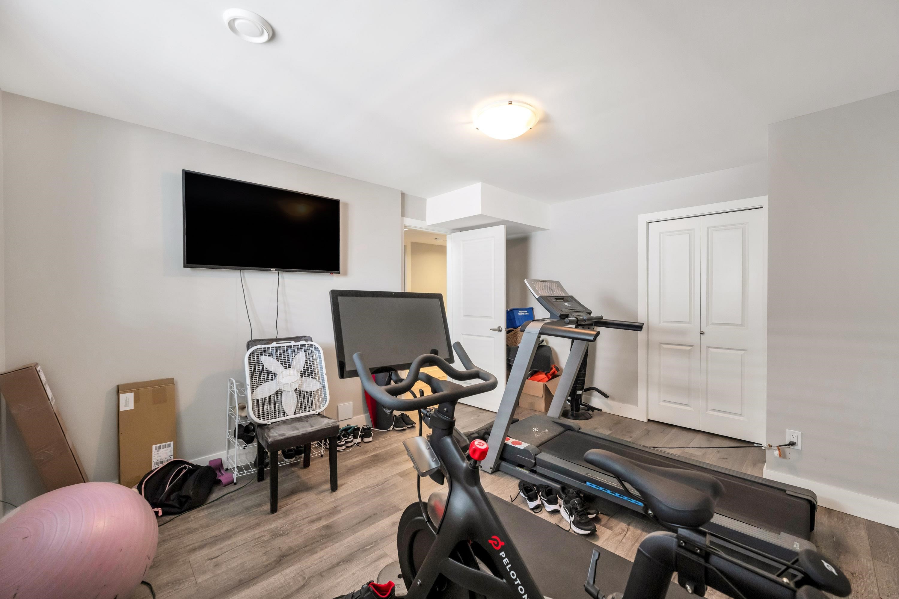 









6046


145

Street,
Surrey,




BC
V3S 4R4

