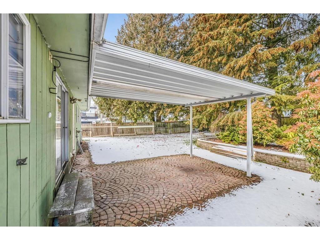 









11377


77

Avenue,
Delta,




BC
V4C 1M2


