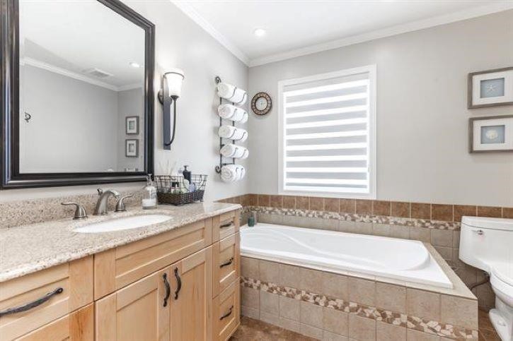 









8495


143

Street,
Surrey,




BC
V3W 0Z9

