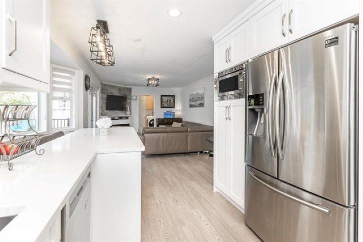 









8495


143

Street,
Surrey,




BC
V3W 0Z9

